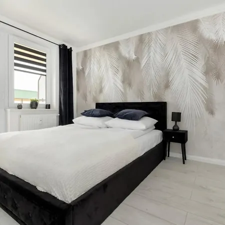 Black Miodowy Dom * Kolobrzeg