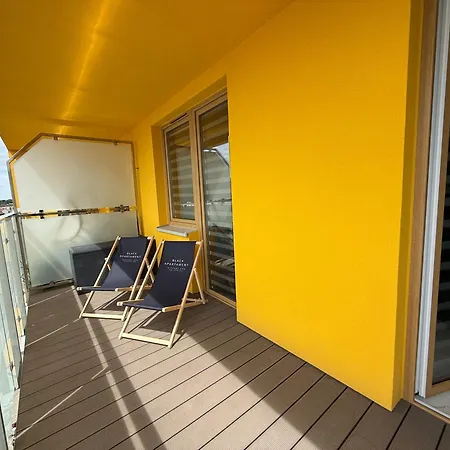 Apartment Black Miodowy Dom Kolobrzeg